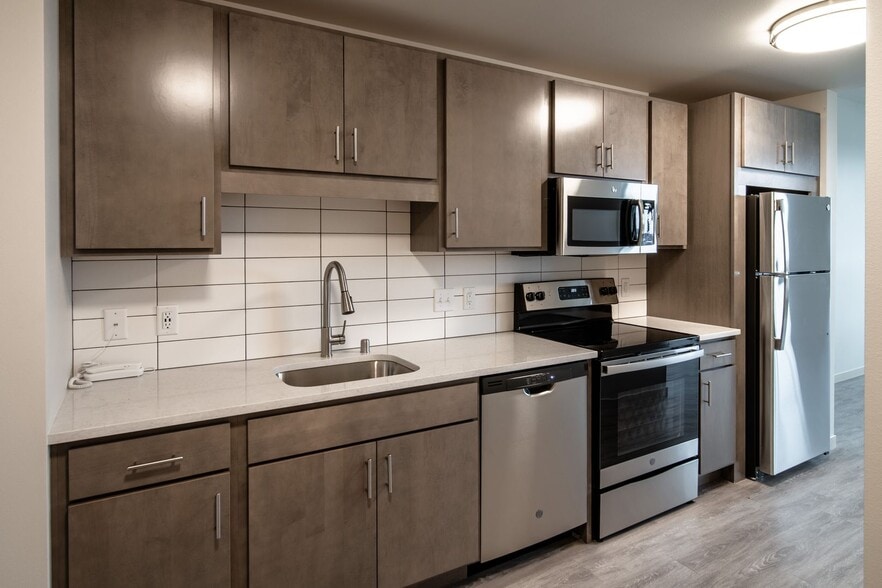 Interior Photo - Arden