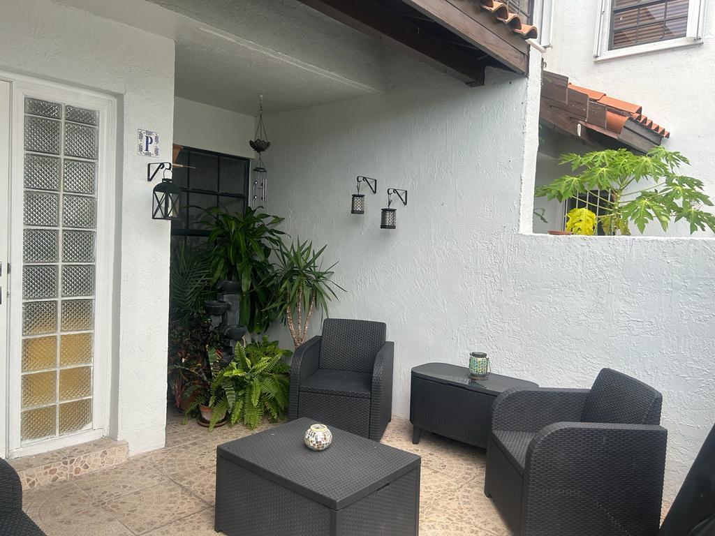 Lg Patio - 6211 SW 138th Ct