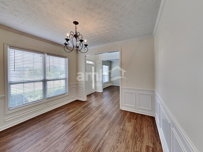 Building Photo - 338 Park Creek Ridge