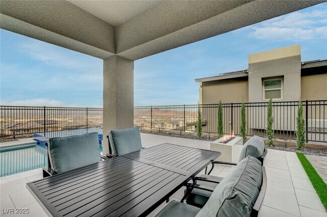 Building Photo - 510 Duvet Ct