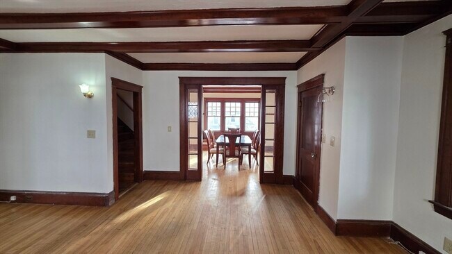 Building Photo - 46 Wachusett St