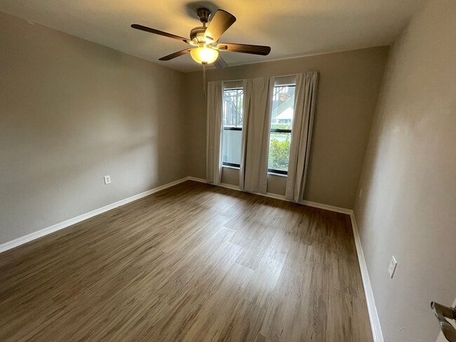 Building Photo - ANNUAL RENTAL - 2/2 CONDO IN ABBEY AT BERKSHIRE VILLAGE