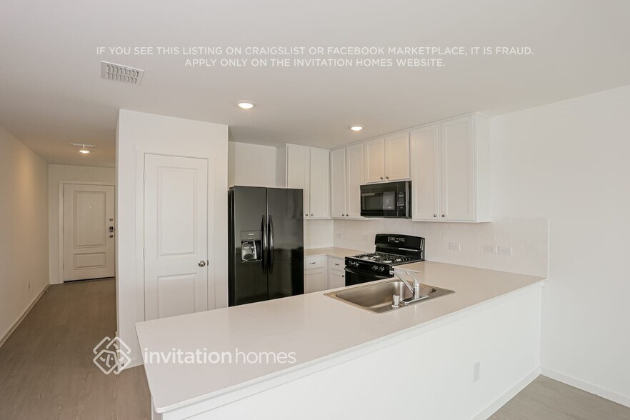 Building Photo - 947 Carrick Dr
