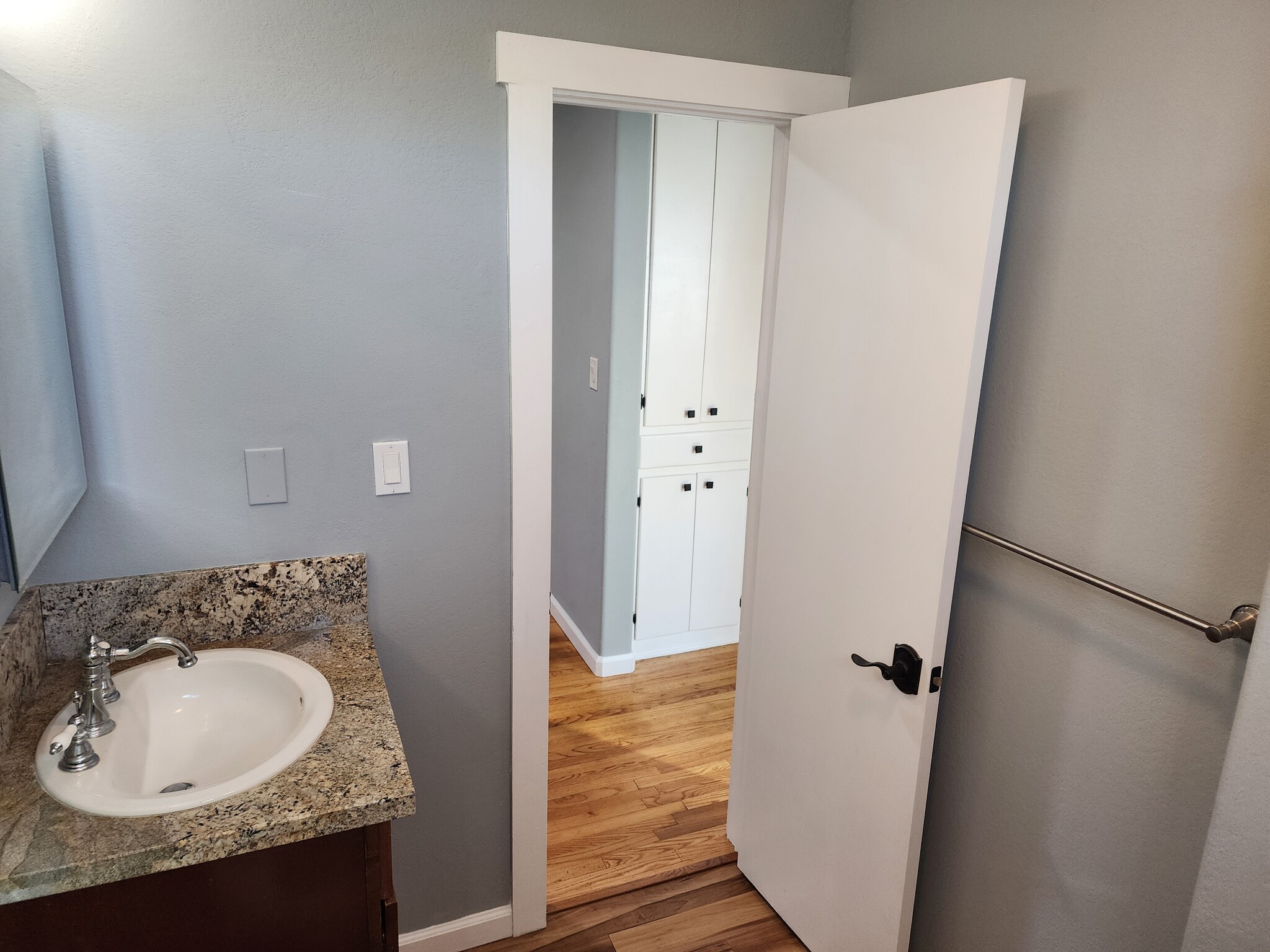 Building Photo - 3549 Highland Ave