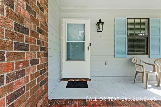 Building Photo - 7740 McKnight Dr