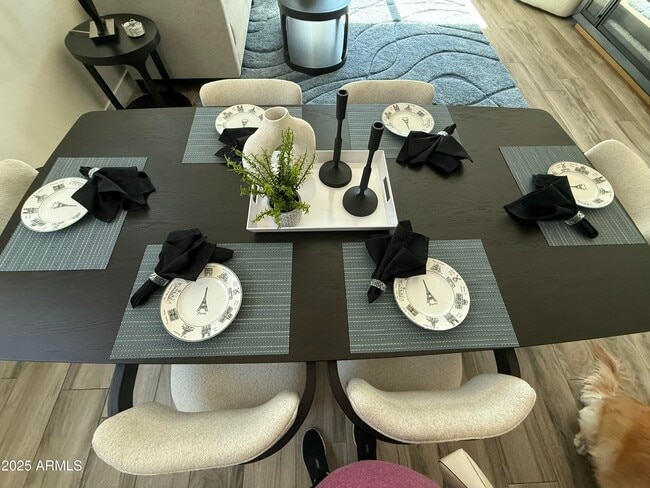 Building Photo - 2007 E Rainbow Trail