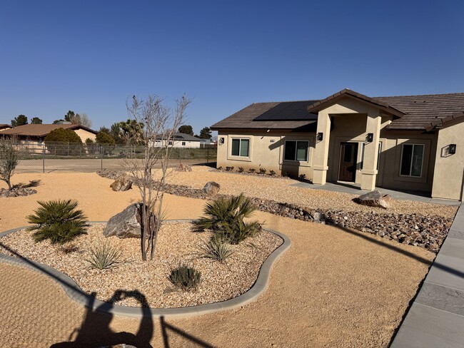 Building Photo - 10367 9th Ave