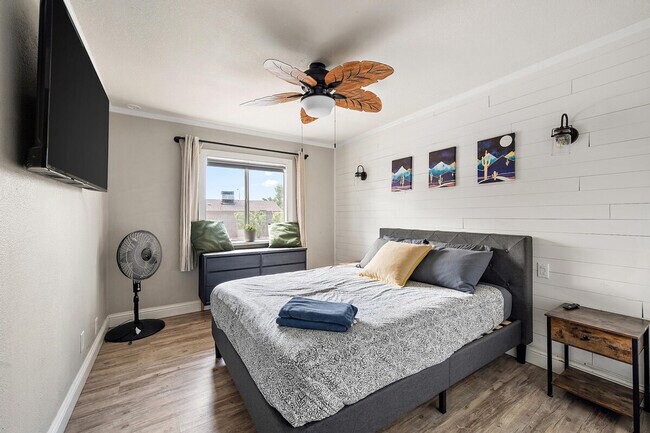 Building Photo - 4329 E Cherokee St