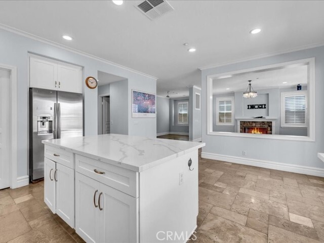 Building Photo - 8045 Zuma Dr