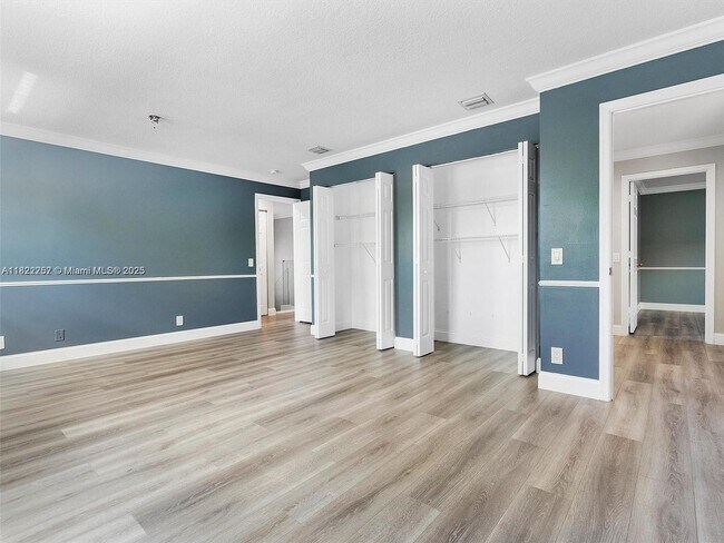 Building Photo - 1175 Peregrine Way