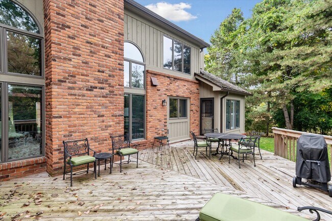 Building Photo - 3466 Bloomfield Club Dr