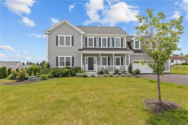 Building Photo - 142 Ferreira Ave