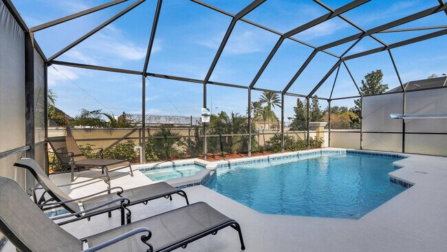Building Photo - 8176 Fan Palm Way