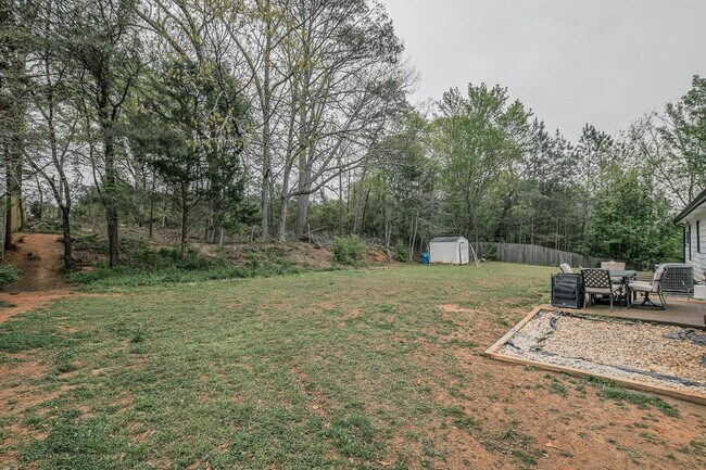 Building Photo - 356 Meadow Trace Dr