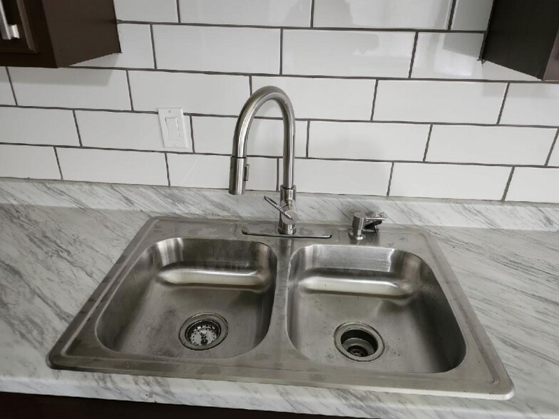 Building Photo - 4539 N 84th St