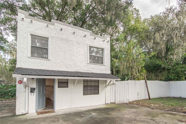Building Photo - 1119 S Mills Ave