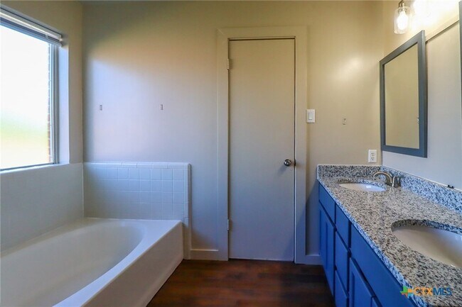 Building Photo - 3218 Rampart Loop
