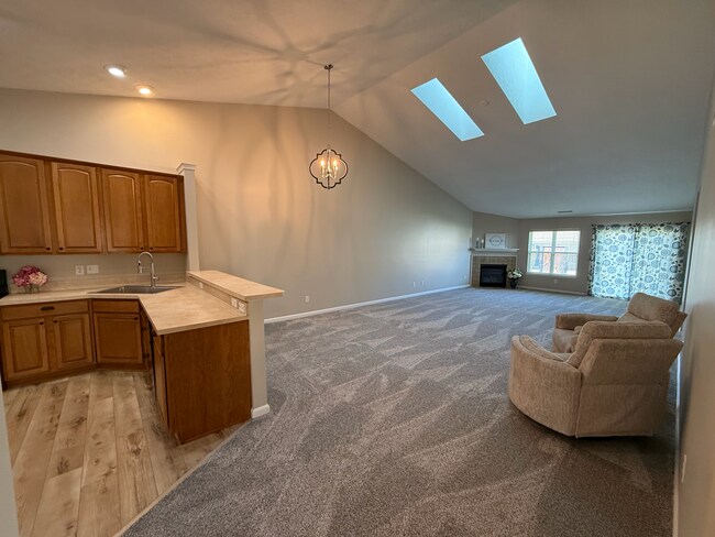 Building Photo - Black Hills Dr.