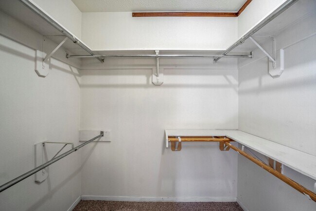 Building Photo - 5211 Roserock Ln
