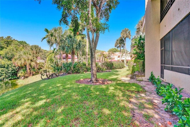 Building Photo - 7484 La Paz Blvd