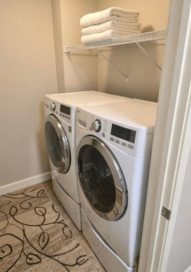 Building Photo - 333 Atwells Ave