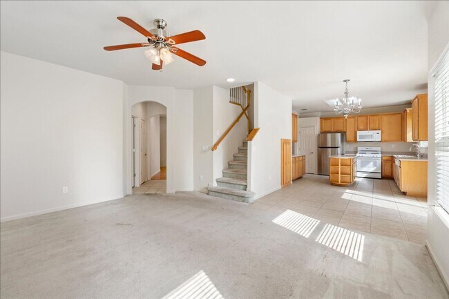 Building Photo - 7 Pewter Ct