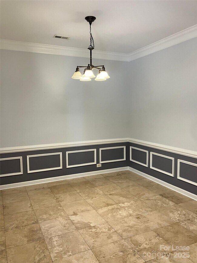 Building Photo - 8532 Westmoreland Lake Dr