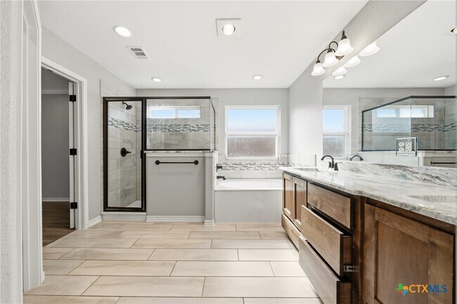 Building Photo - 6101 Cordillera Dr