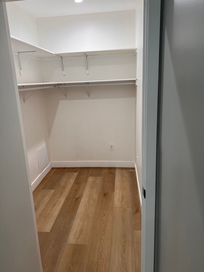 Walk in Closet - 2901 Virginia Ave
