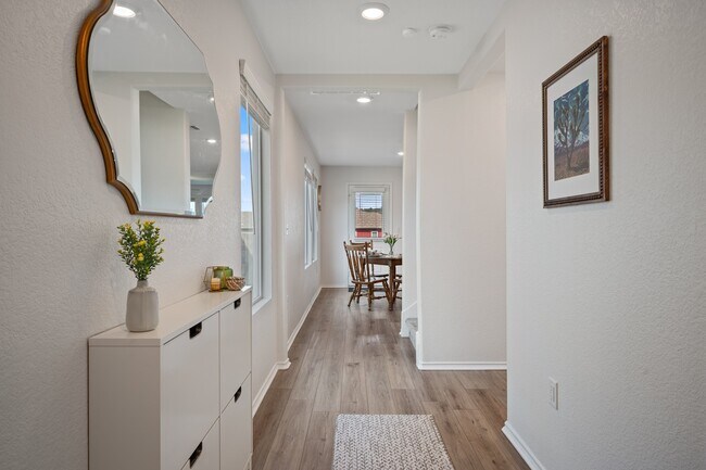 Building Photo - 7317 Sparkling Light Dr