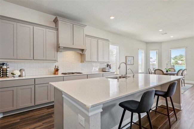 Building Photo - 50 Wyatt Oaks Dr