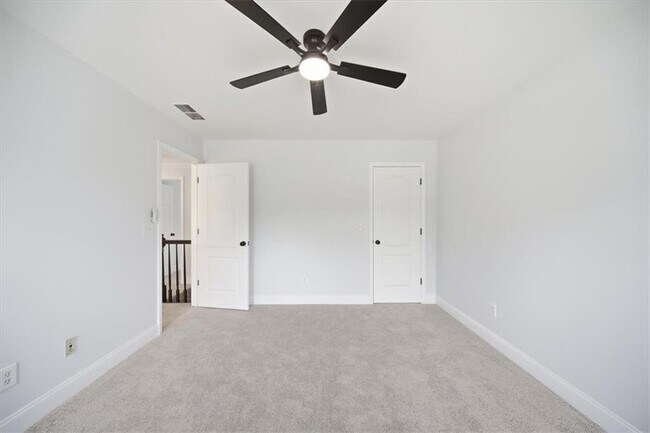 Building Photo - 2000 Millstone Dr SW