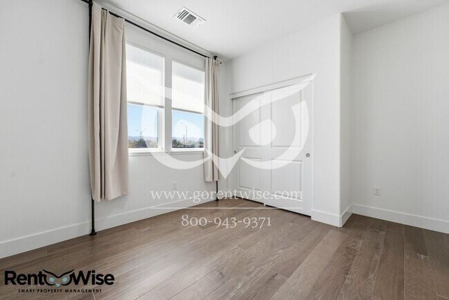Building Photo - 49 Tidal Wy