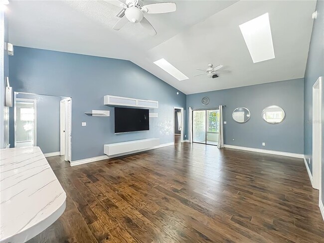 Building Photo - 4942 Eden View Ct