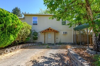 Building Photo - EDD1411