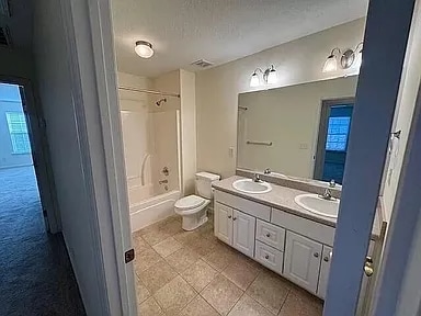 Building Photo - 814 Brighton Ct