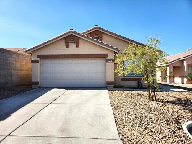 Primary Photo - Single-Story Home with 2-Car Garage in Cul...