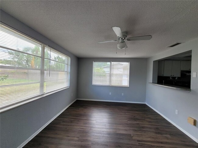 Building Photo - 8650 Robilina Rd