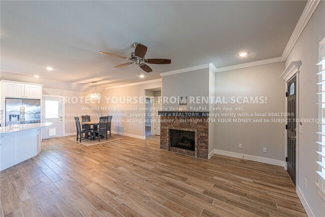 Building Photo - 533 Brinley St