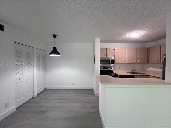 Building Photo - 10733 Cleary Blvd
