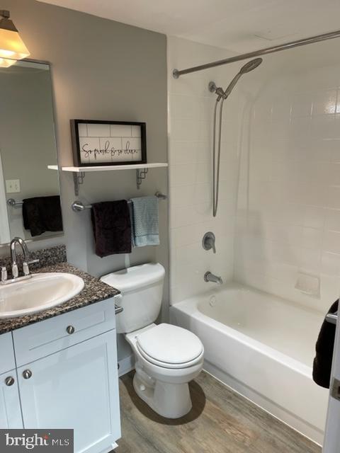 Building Photo - 777 7th St NW