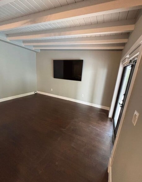 Building Photo - 6063 SW 27th St