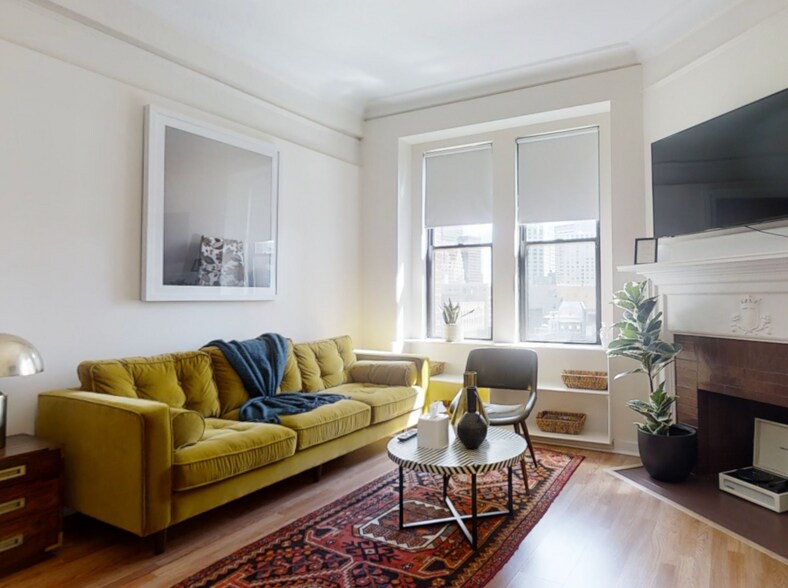 Primary Photo - 12 Boylston Pl