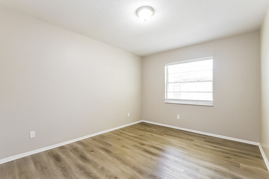Building Photo - 1410 Orchid Ln
