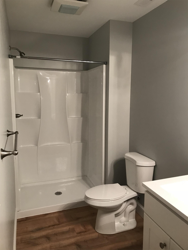 Building Photo - 2405 Rosa RoadRidge Manor Ct