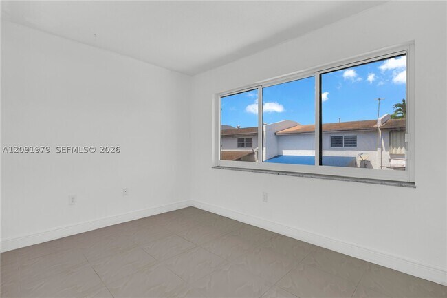 Building Photo - 11333 SW 69th Ln