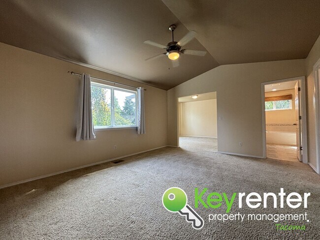 Building Photo - Elegant Browns Point Living with Backyard ...