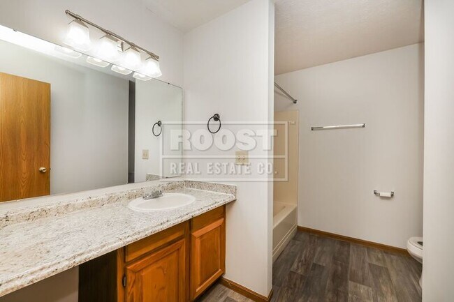 Building Photo - 3985 Covington Dr