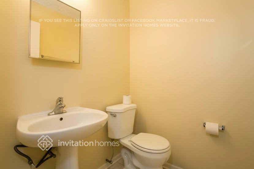 Building Photo - 5924 Allemong Dr