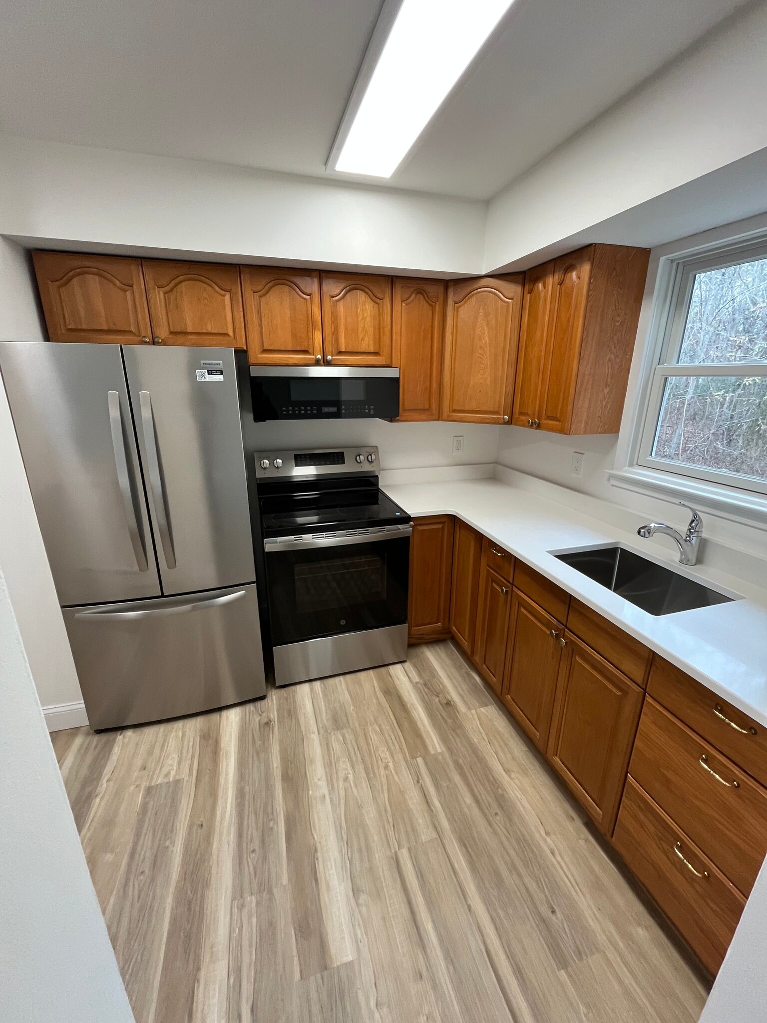 Building Photo - 29 Cedar St